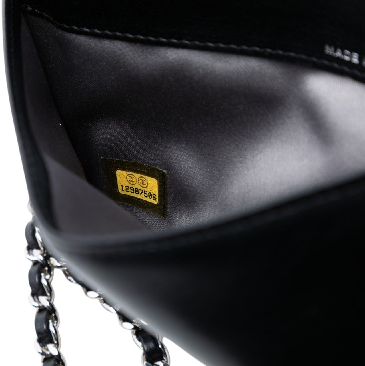 Chanel Studded Lambskin CC Wallet on Chain Zwart