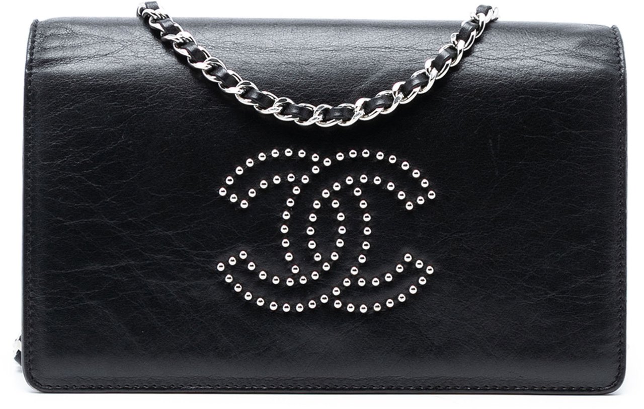 Chanel Studded Lambskin CC Wallet on Chain Zwart