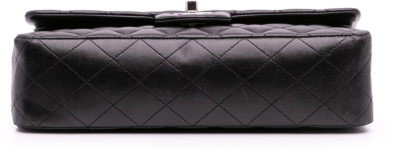 Chanel Medium Classic Lambskin Double Flap Zwart