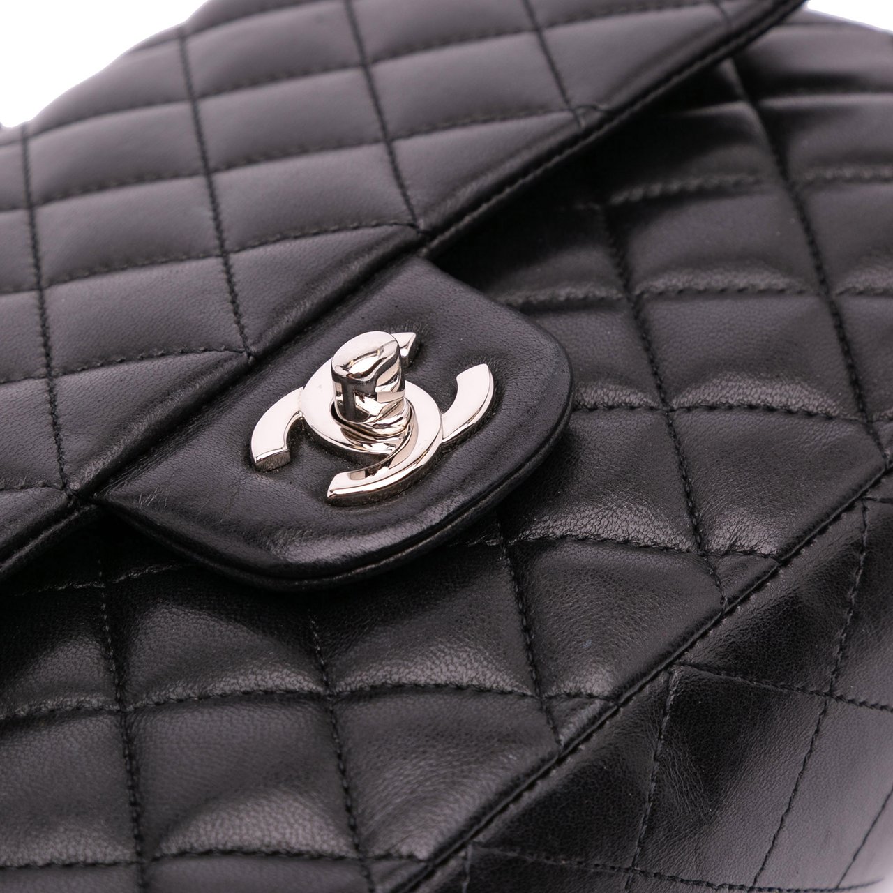 Chanel Medium Classic Lambskin Double Flap Zwart