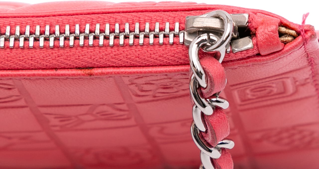 Chanel Lambskin Precious Symbols Pochette Roze