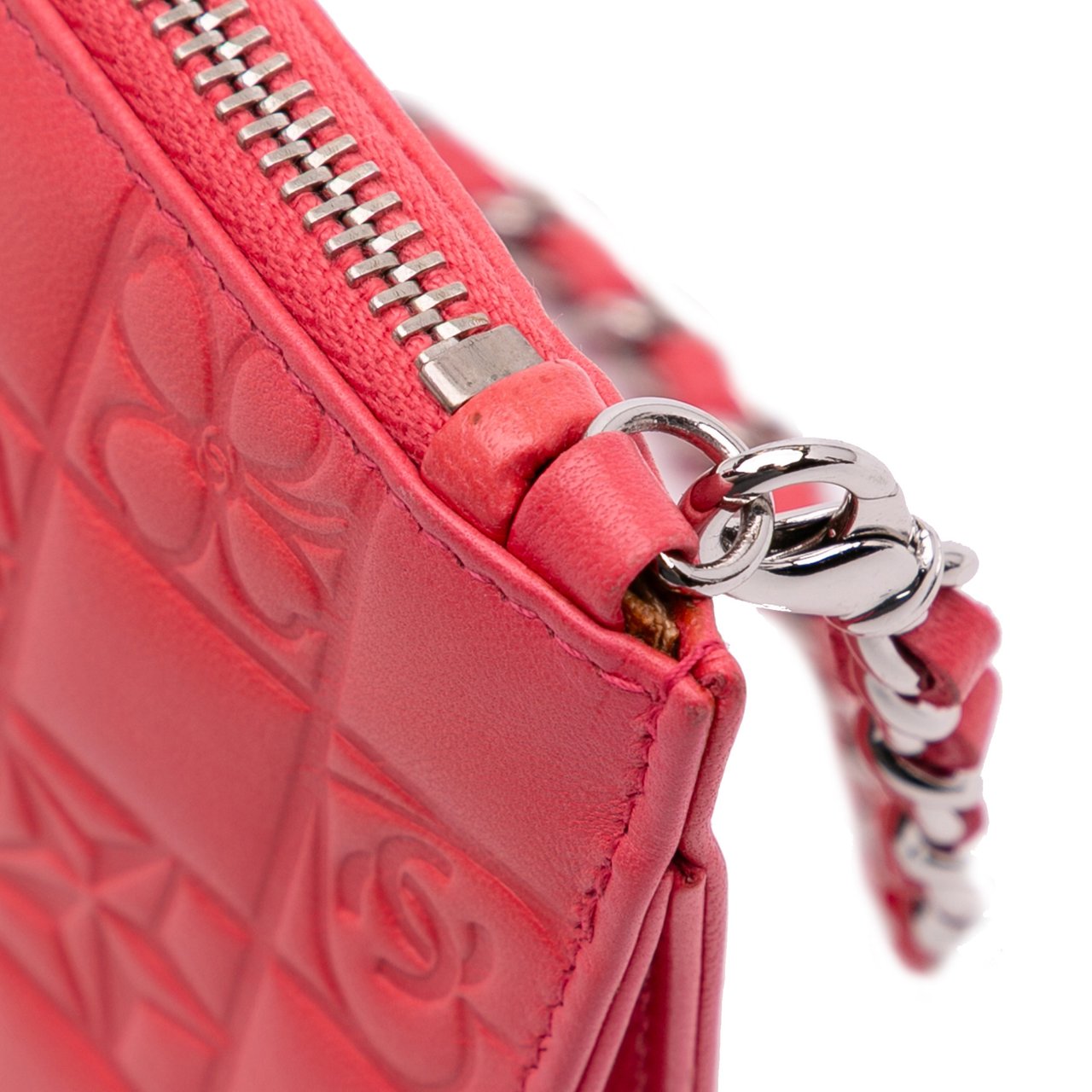 Chanel Lambskin Precious Symbols Pochette Roze