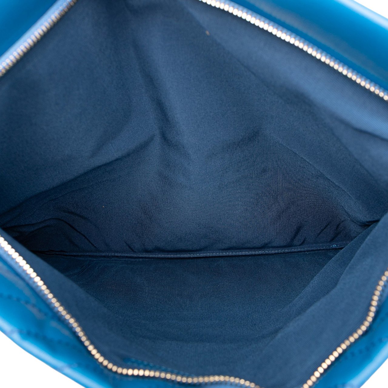 Chanel CC Chevron Lambskin Fold Over Clutch Blauw