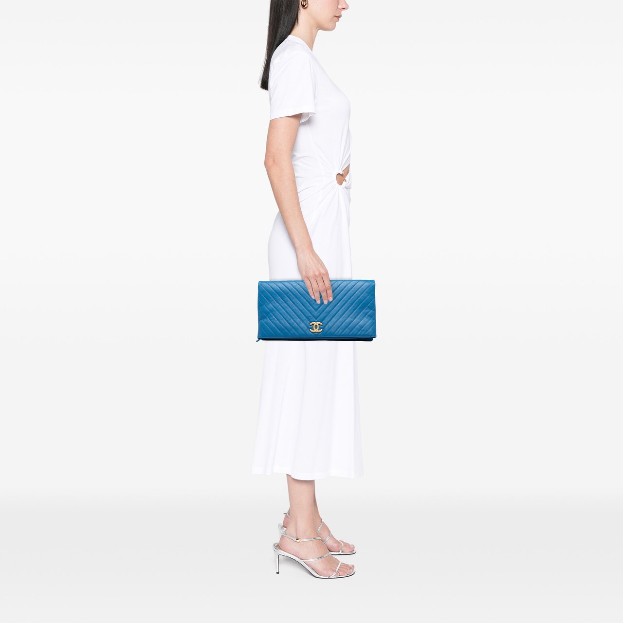Chanel CC Chevron Lambskin Fold Over Clutch Blauw