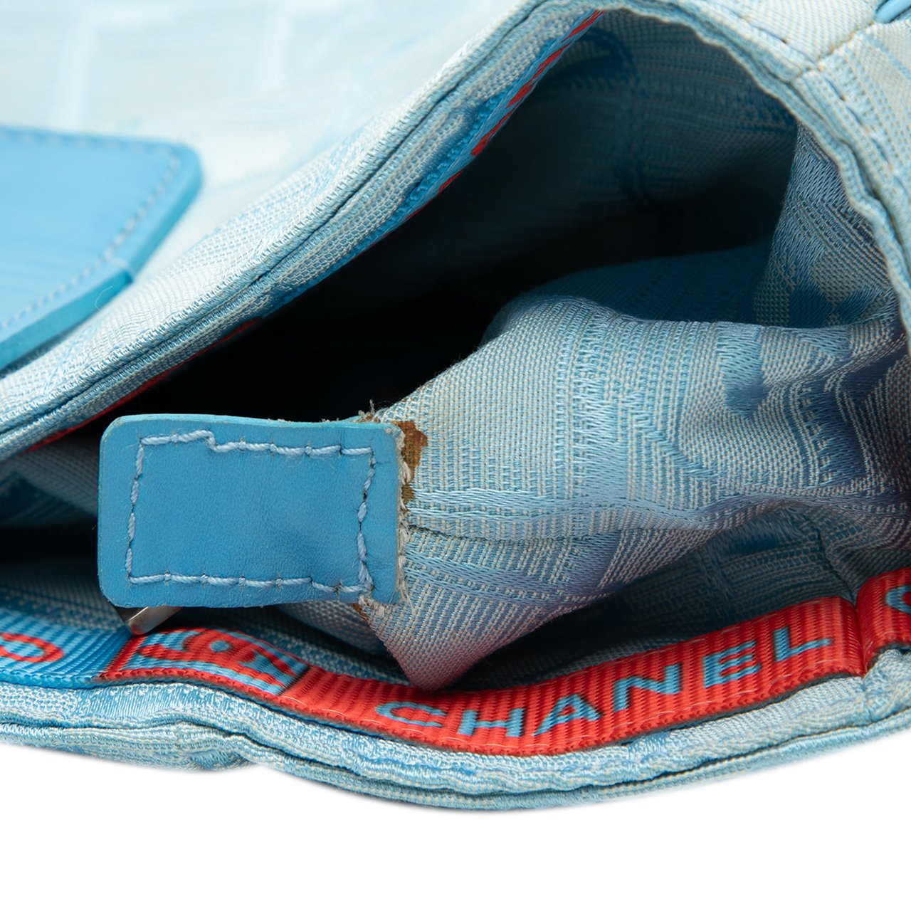 Chanel New Travel Line Nylon Tote Blauw