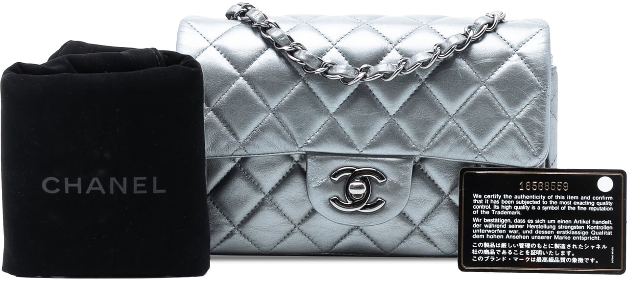 Chanel Small Quilted Metallic Lambskin Single Flap Zilver
