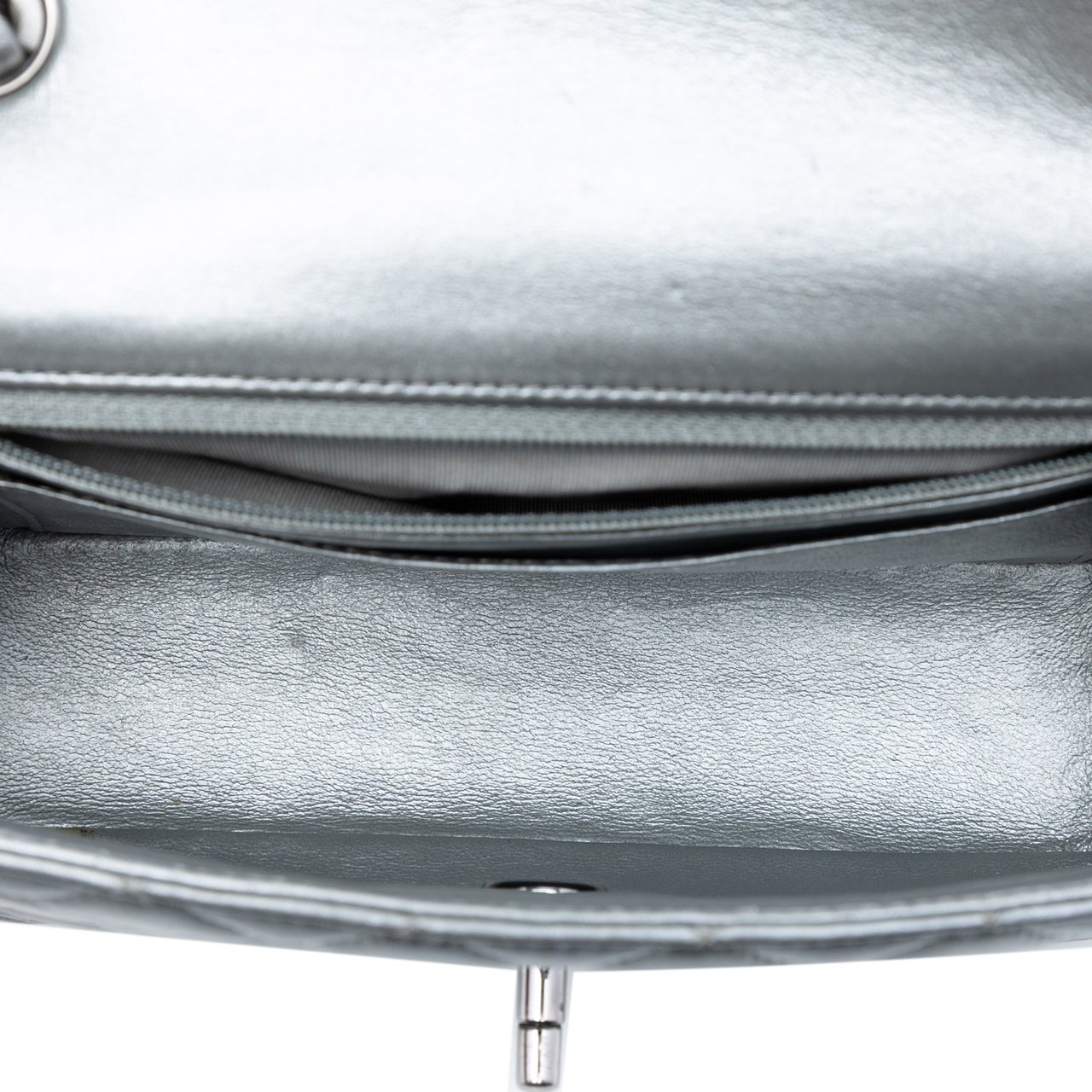 Chanel Small Quilted Metallic Lambskin Single Flap Zilver