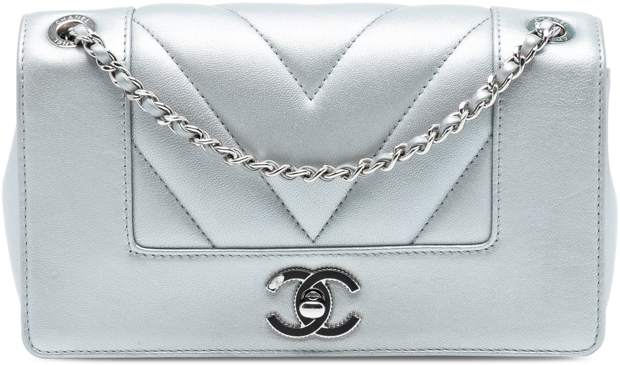 Chanel Mini Quilted Chevron Sheepskin Mademoiselle Vintage Flap Zilver