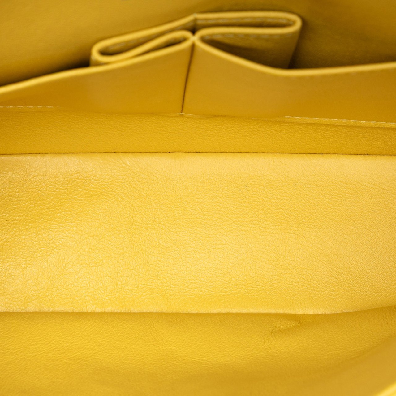 Chanel Medium Classic Lambskin Double Flap Geel