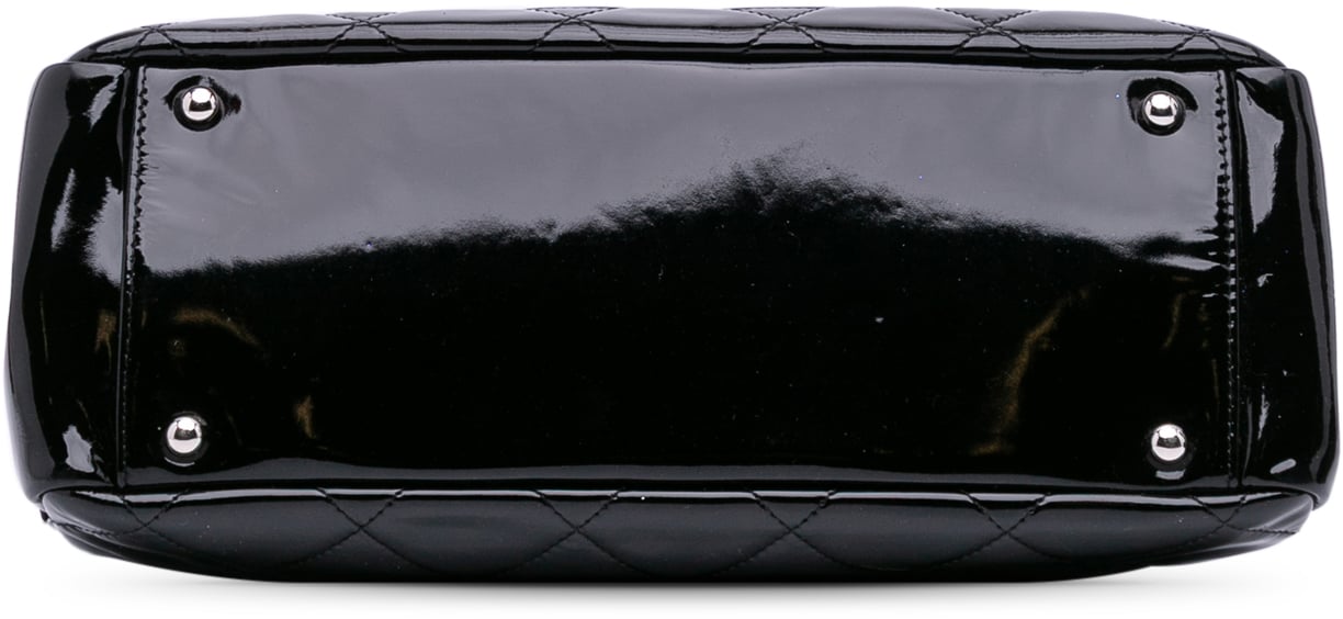 Chanel Medium CC Patent Soft Shopper Tote Zwart