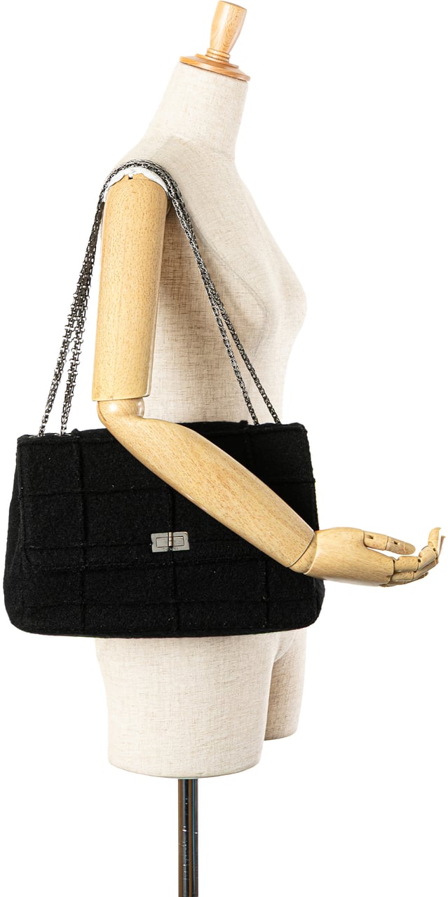 Chanel Jumbo Reissue 2.55 Choco Bar Wool Felt Identification Flap Zwart