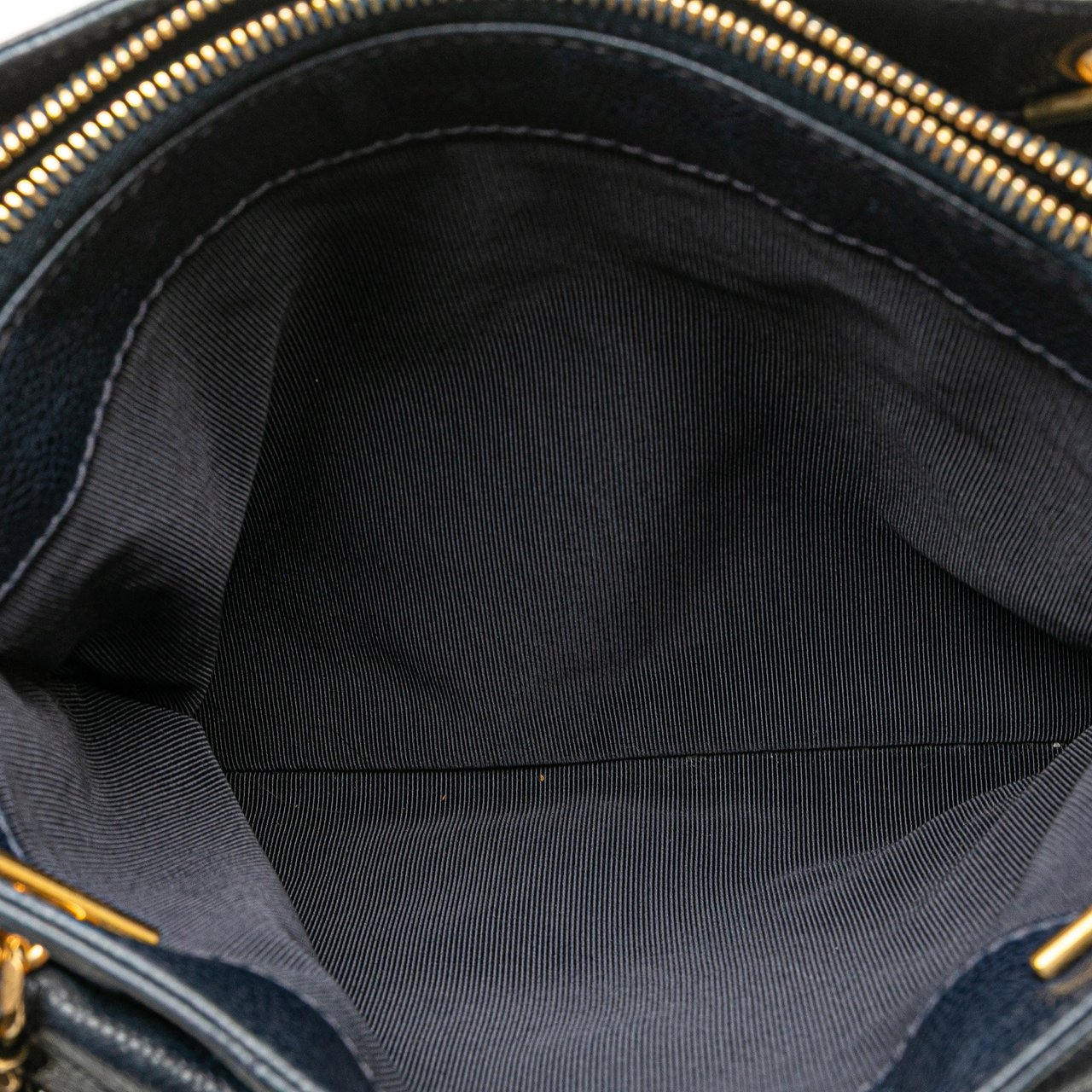 Chanel Quilted Caviar Front Pocket Chain Tote Blauw