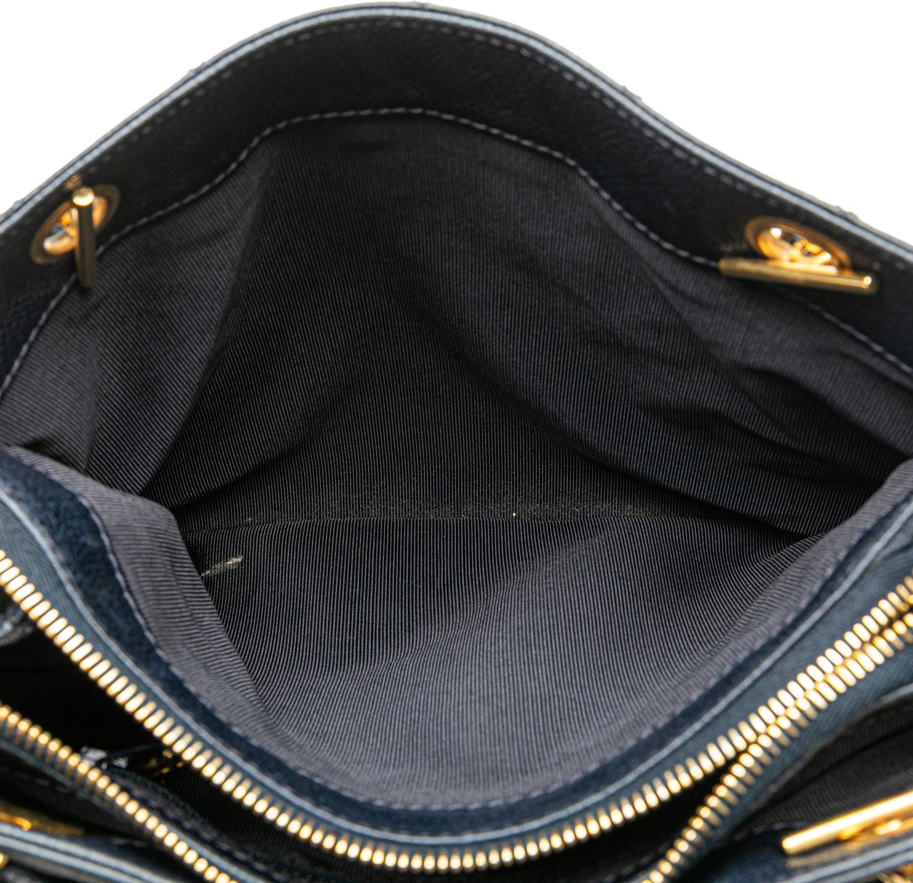 Chanel Quilted Caviar Front Pocket Chain Tote Blauw