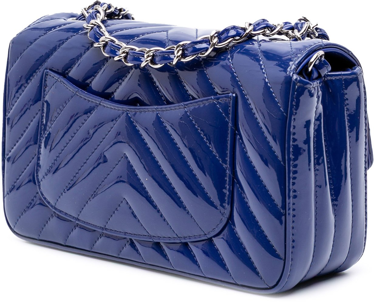 Chanel Mini Rectangular Classic Chevron Patent Single Flap Blauw