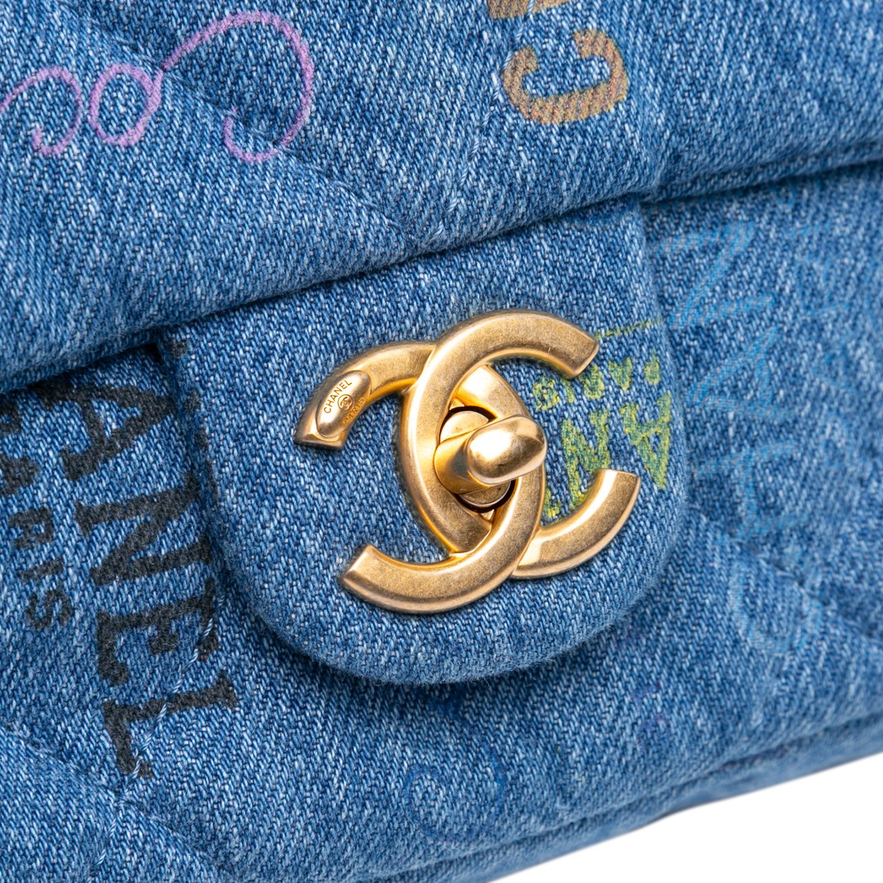 Chanel Medium Quilted Denim Mood Flap Blauw