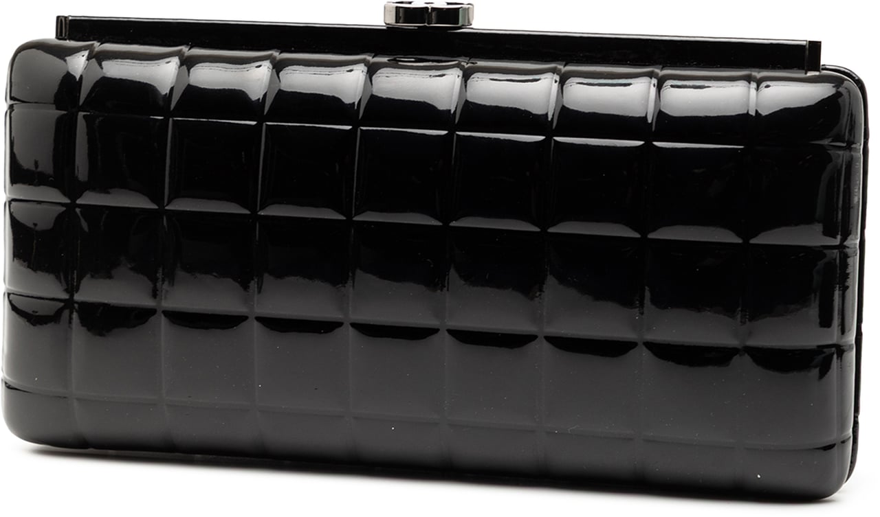Chanel CC Chocolate Bar Patent Frame Clutch Zwart