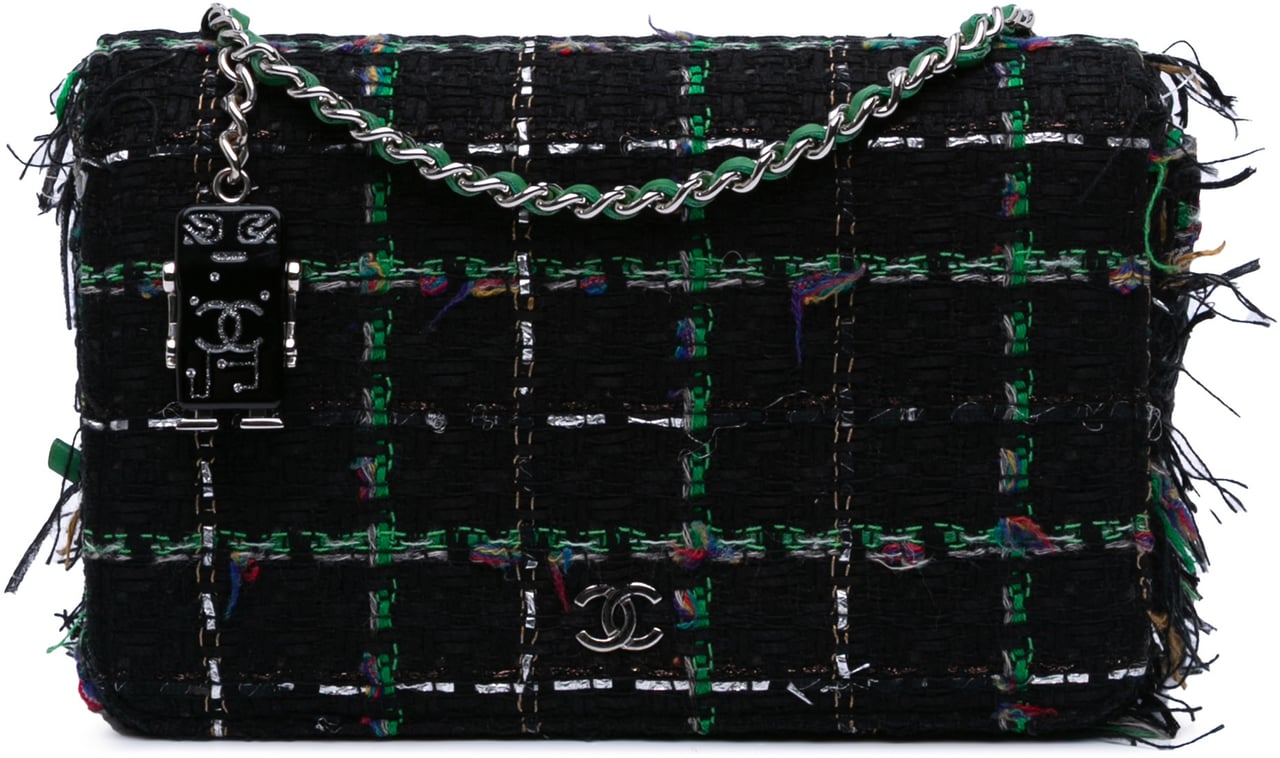 Chanel Quilted Boucle Tweed Robot Charm Wallet On Chain Zwart