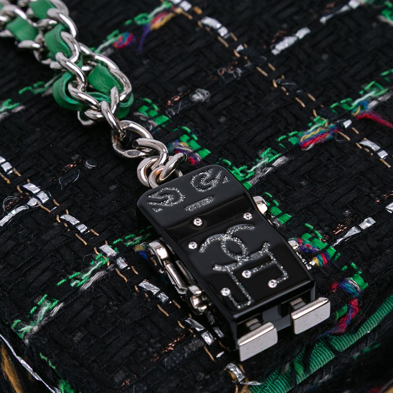 Chanel Quilted Boucle Tweed Robot Charm Wallet On Chain Zwart