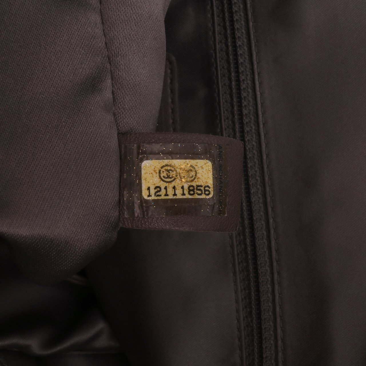 Chanel Perforated Crackled Metallic Calfskin Drill Tote Goud