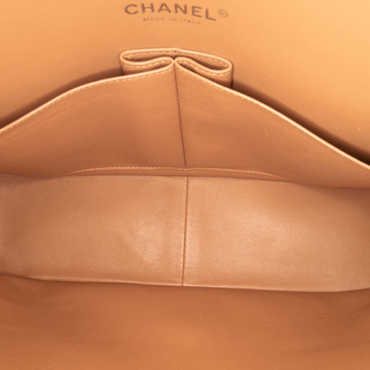 Chanel Jumbo Classic Metallic Patent Double Flap Bruin