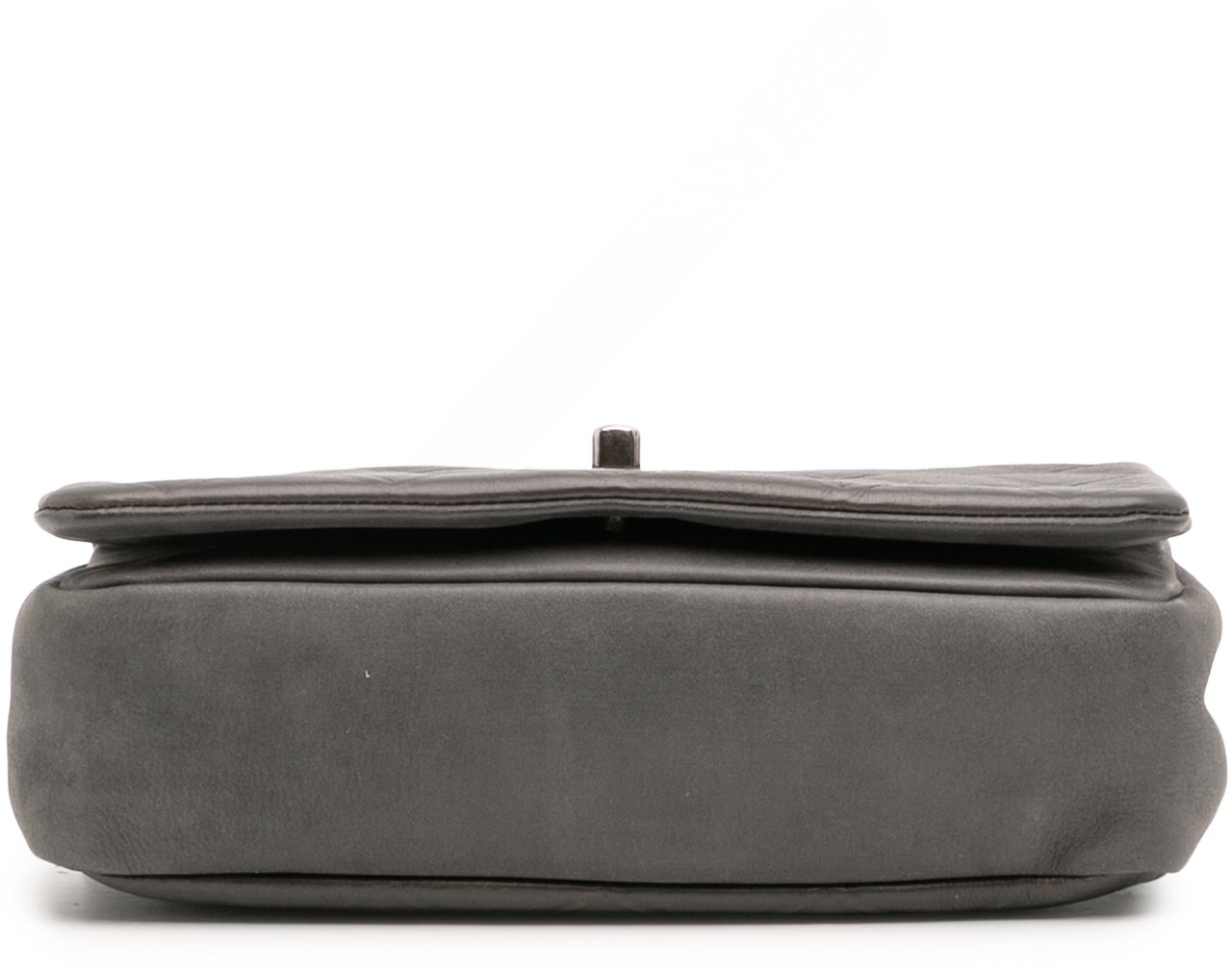 Chanel Small Diamond Embossed Calfskin New Chic Flap Grijs