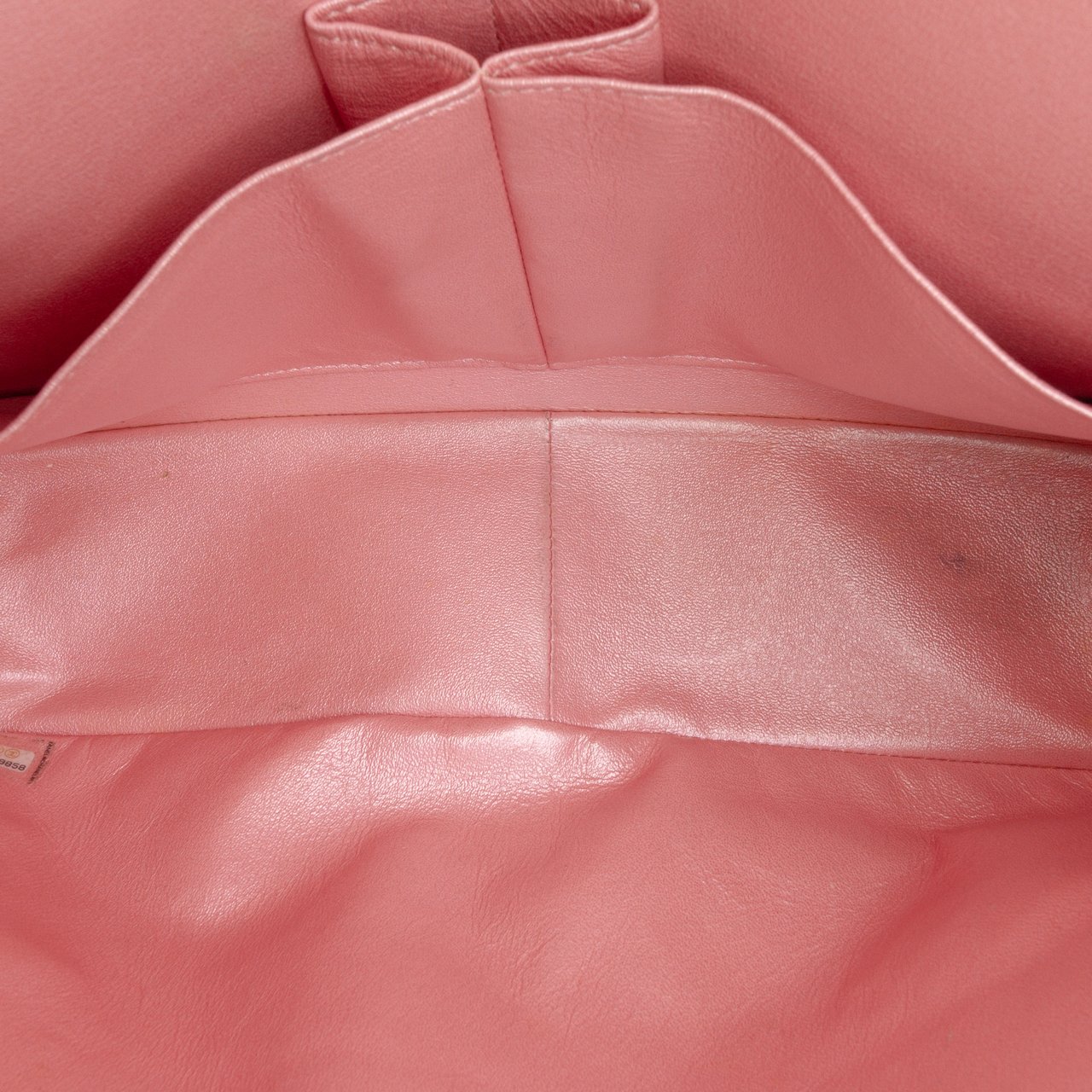 Chanel Jumbo Classic Iridescent Caviar Double Flap Roze