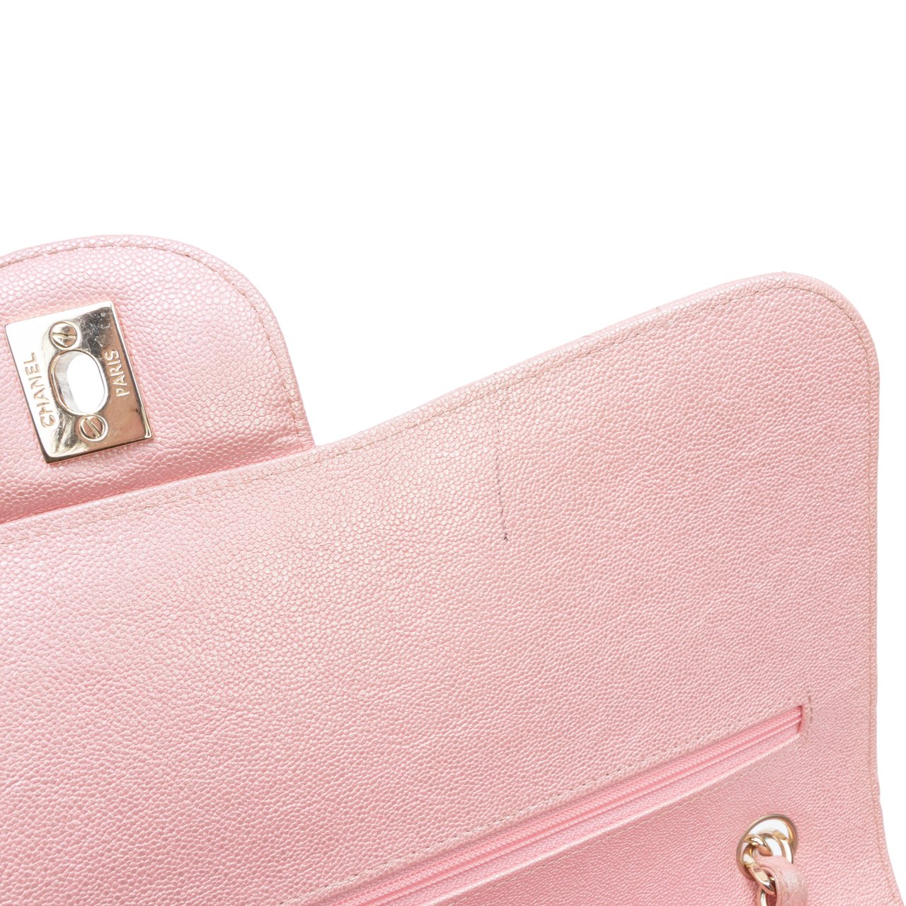 Chanel Jumbo Classic Iridescent Caviar Double Flap Roze