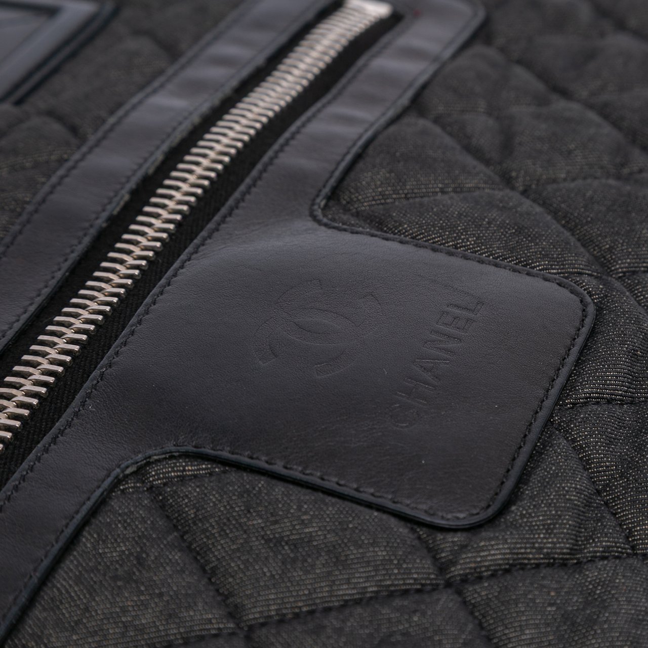 Chanel Large Quilted Denim Coco Cocoon Tote Zwart