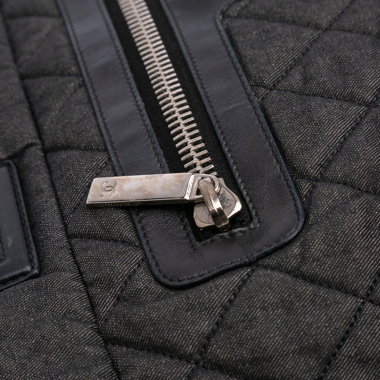 Chanel Large Quilted Denim Coco Cocoon Tote Zwart