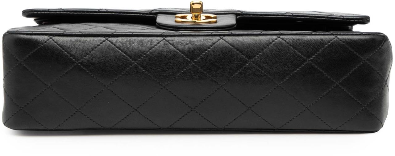 Chanel Medium Classic Lambskin Double Flap Zwart