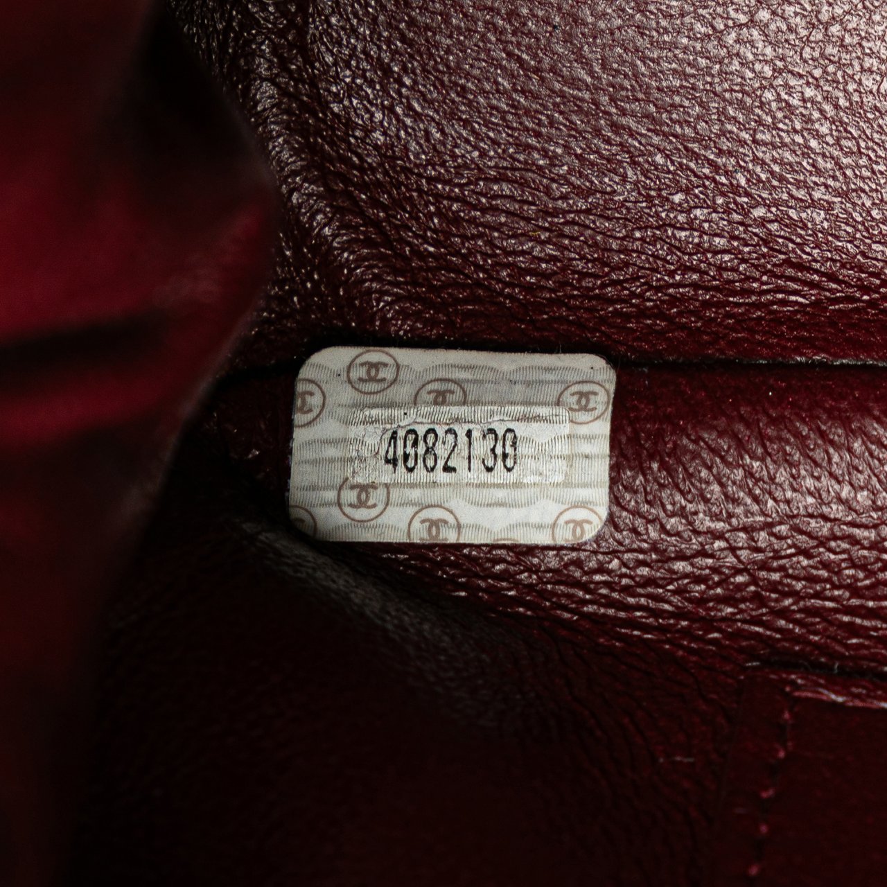 Chanel CC Quilted Lambskin Kiss Lock Frame Top Handle Bag Zwart