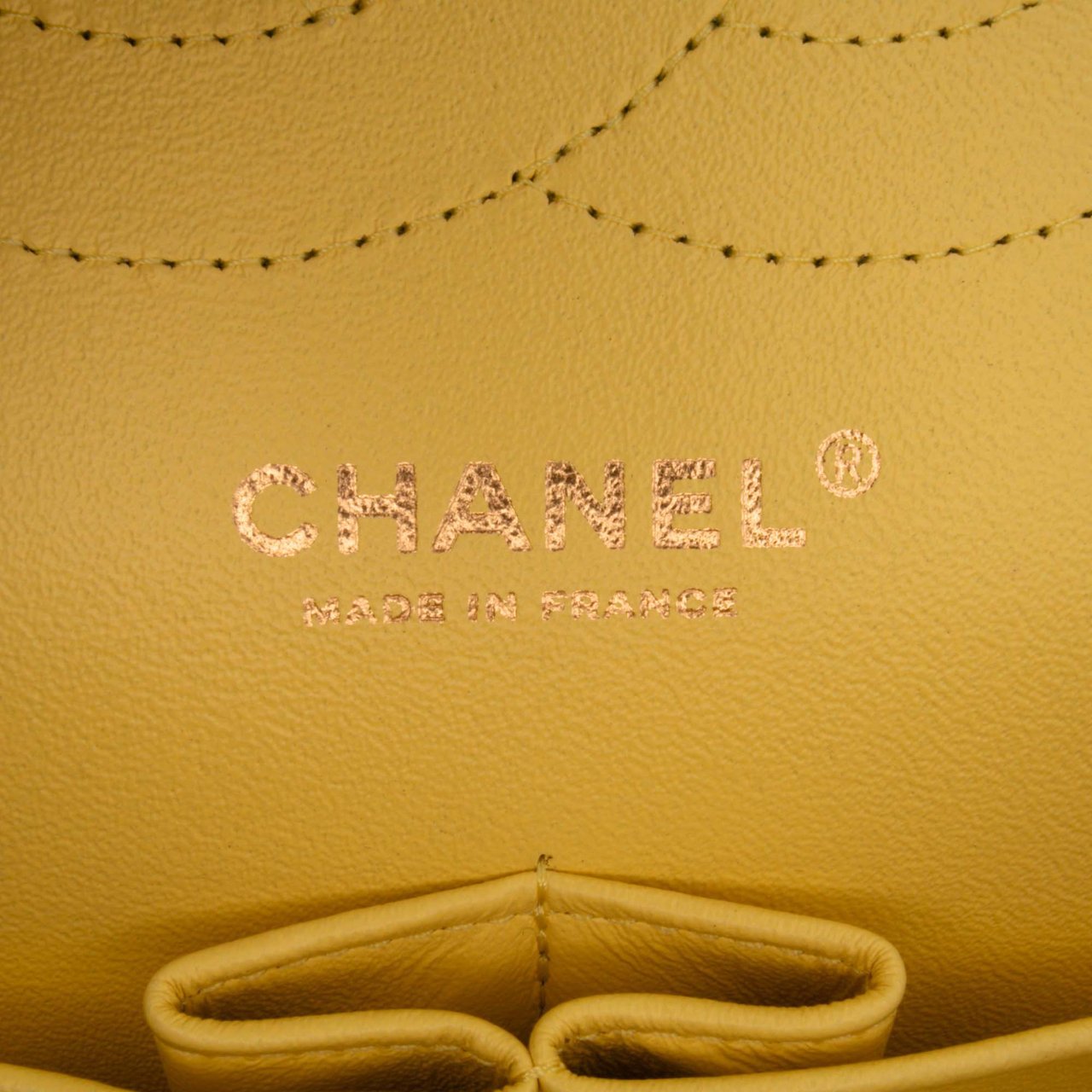 Chanel Jumbo Classic Lambskin Double Flap Geel