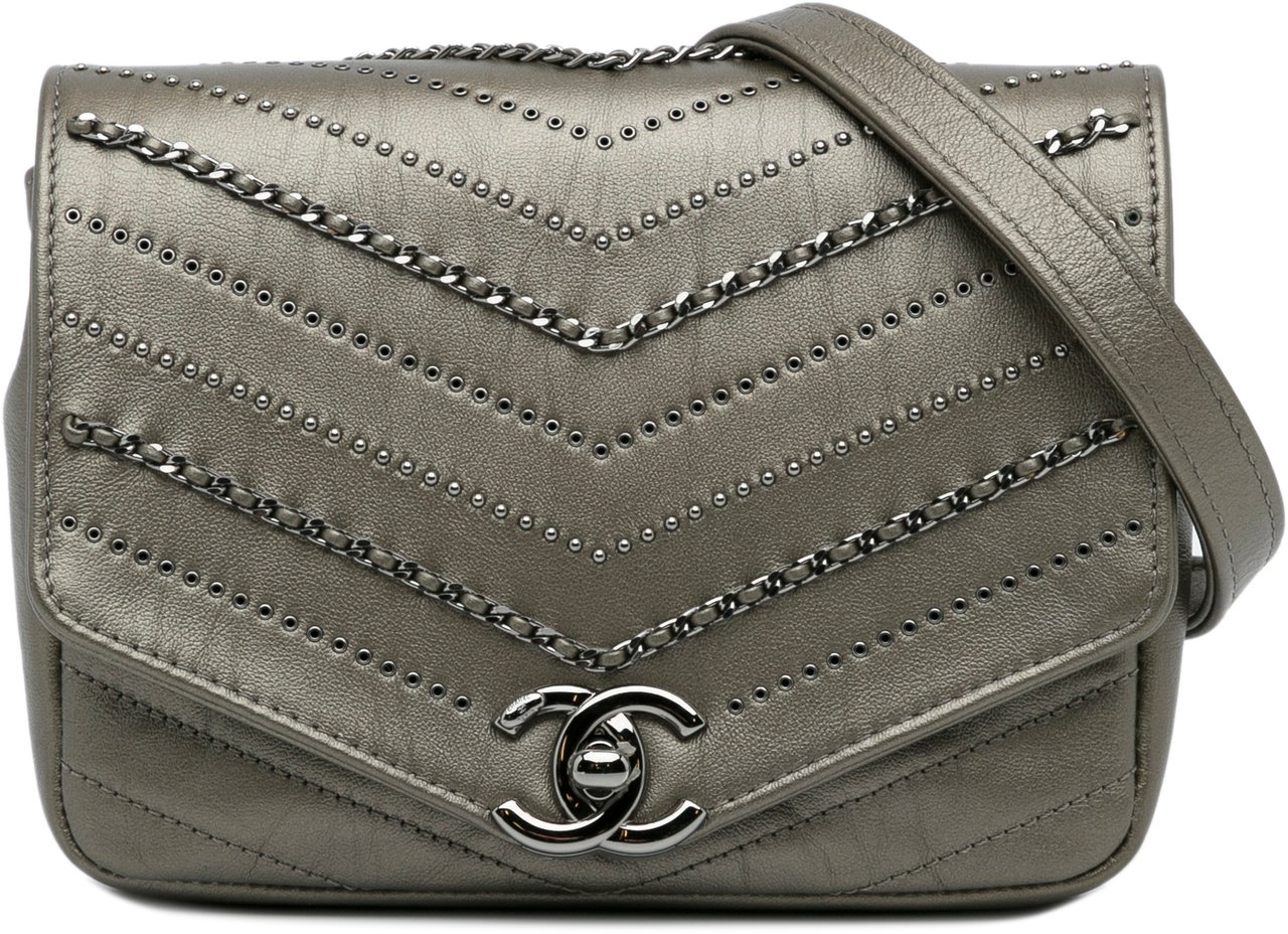 Chanel Small Chevron Data Center Envelope Flap Bag Goud