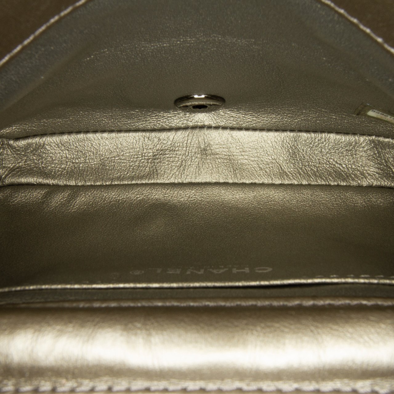 Chanel Small Chevron Data Center Envelope Flap Bag Goud