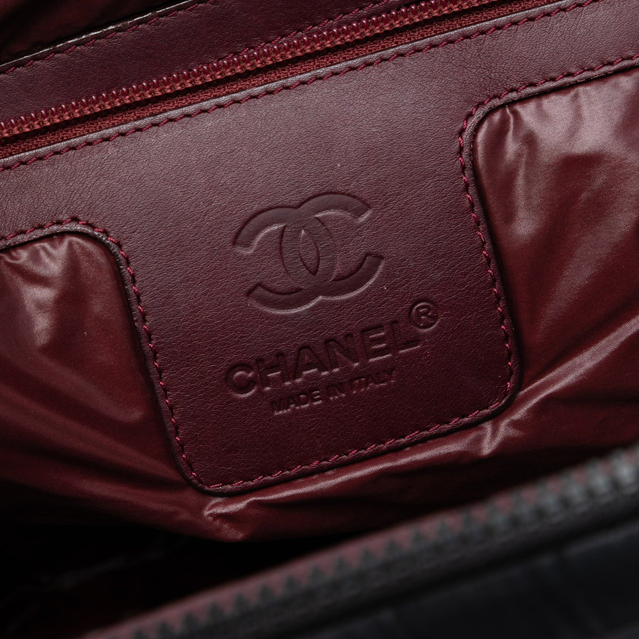 Chanel Quilted Nylon Coco Cocoon Bowler Bag Zwart