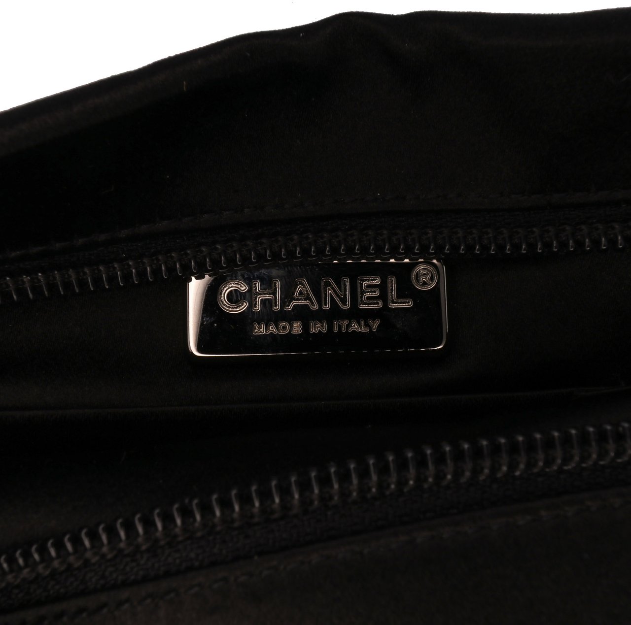 Chanel Satin Diamante Camellia Clutch with Chain Zwart