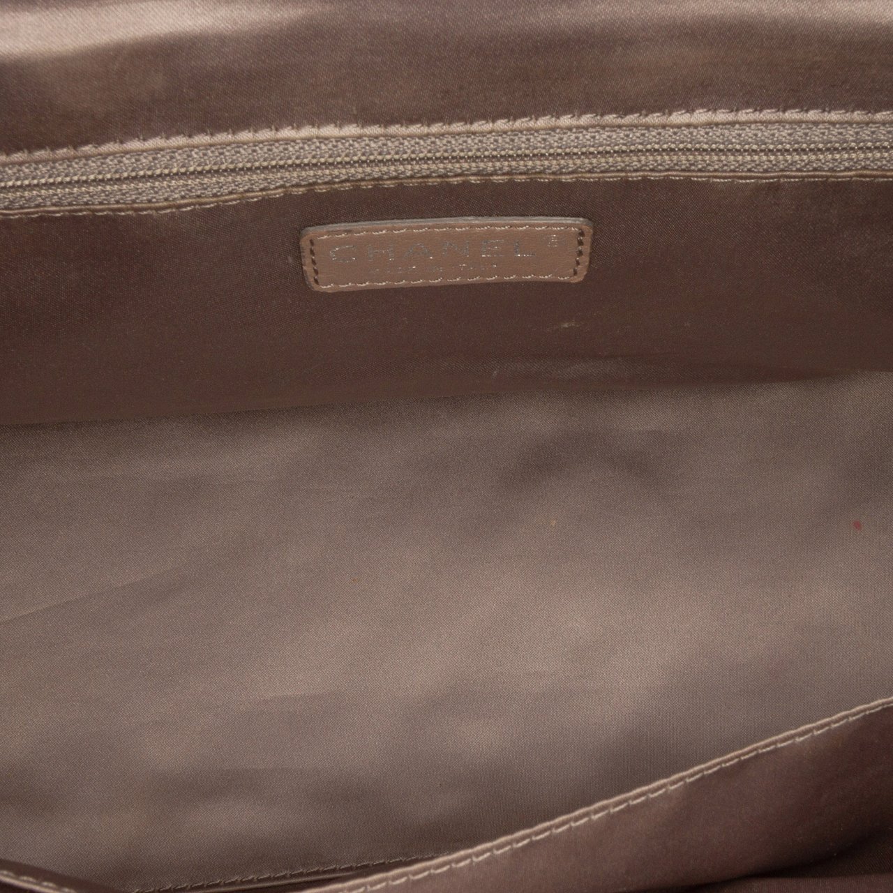 Chanel Petite Crinkled Calfskin Timeless Tote Grijs