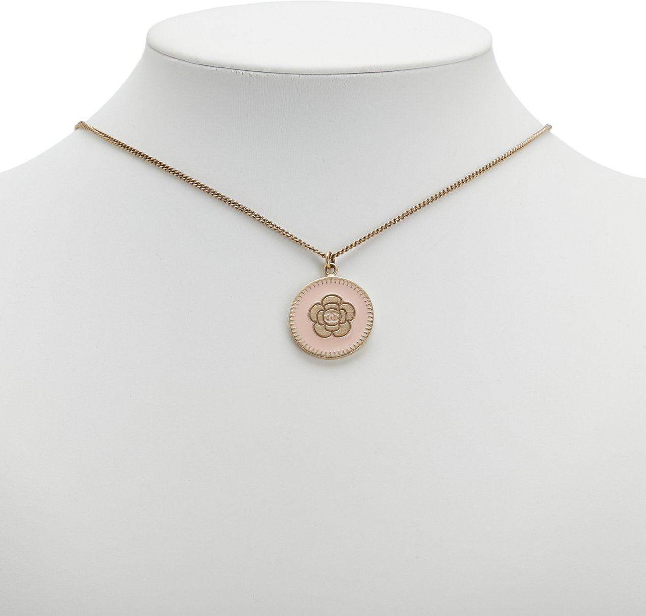 Chanel Gold Plated Enamel Camelia Pendant Necklace Goud
