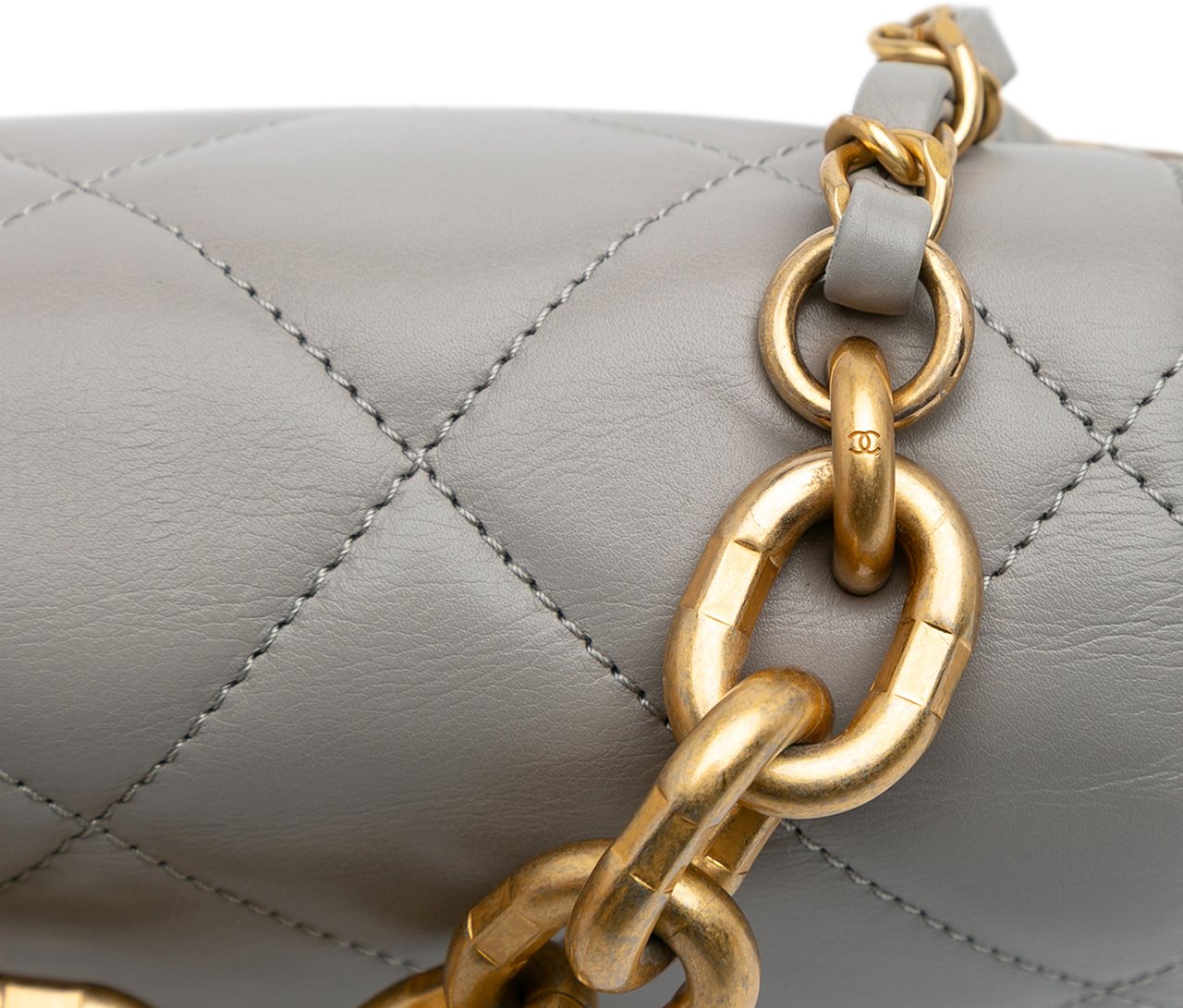 Chanel CC Quilted Lambskin Rounded Flap Grijs