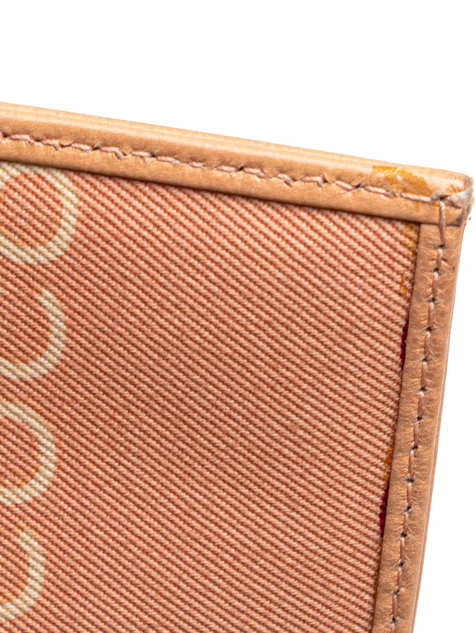 Chanel Canvas Coco Chain Pochette Roze