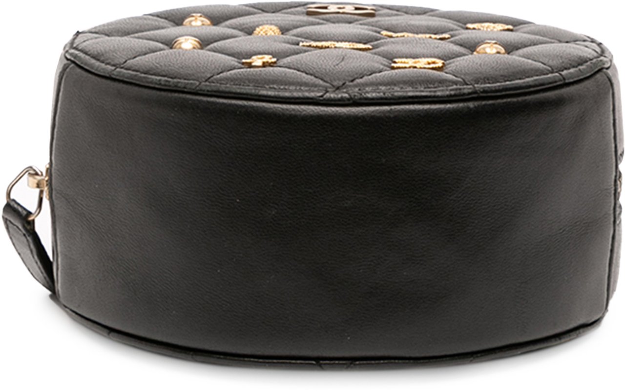 Chanel Quilted Lambskin Egyptian Amulet Charms Round Clutch with Chain Zwart