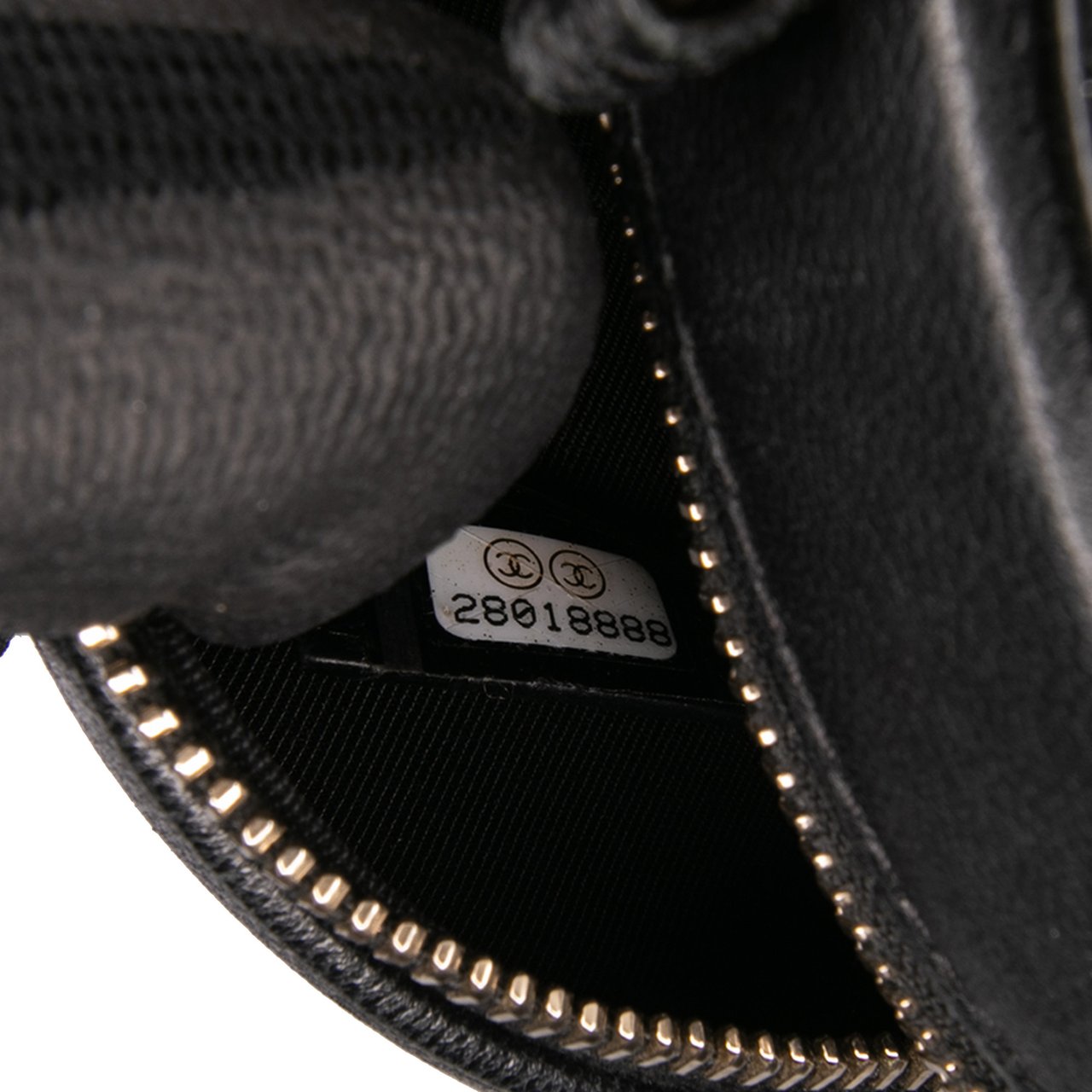 Chanel Quilted Lambskin Egyptian Amulet Charms Round Clutch with Chain Zwart