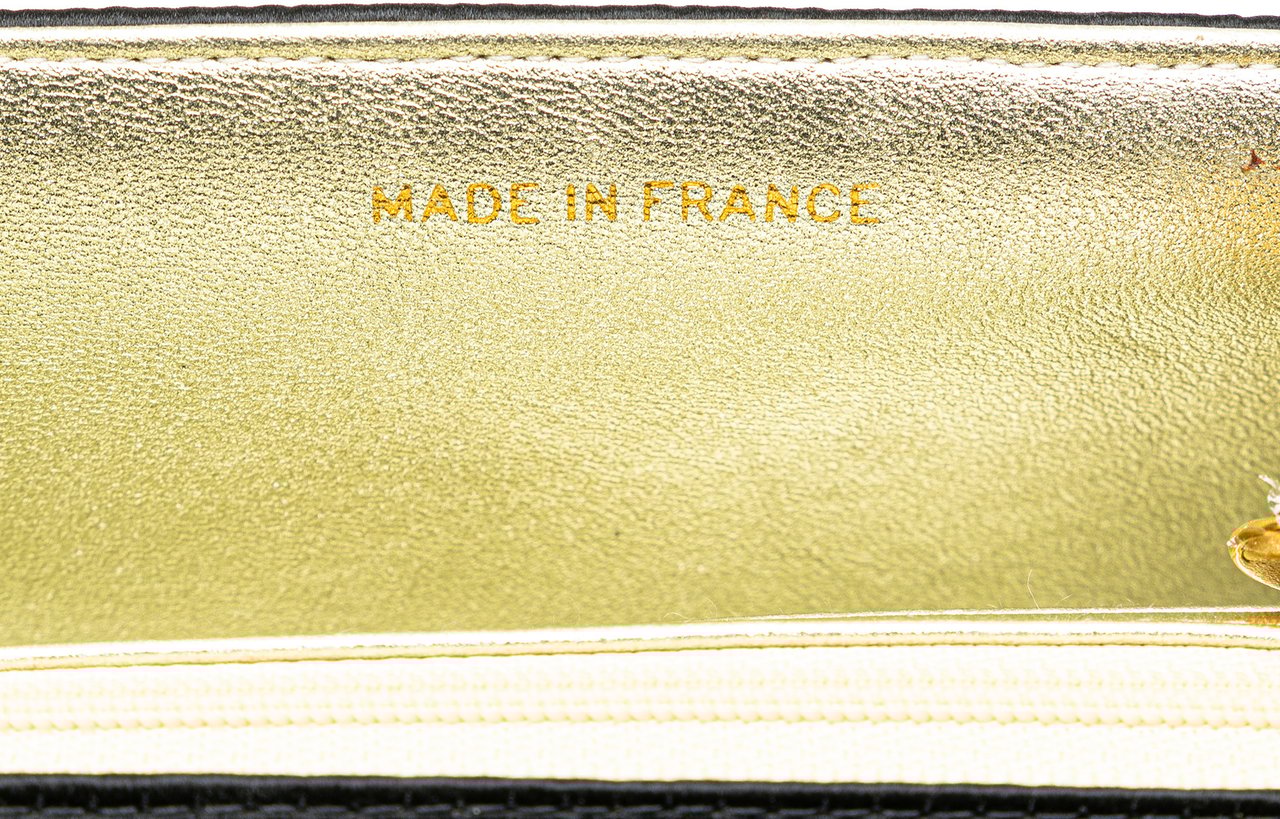 Chanel Satin Sequin Camellia Crossbody Zwart