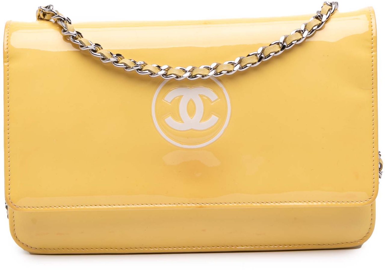 Chanel CC Patent Wallet On Chain Geel