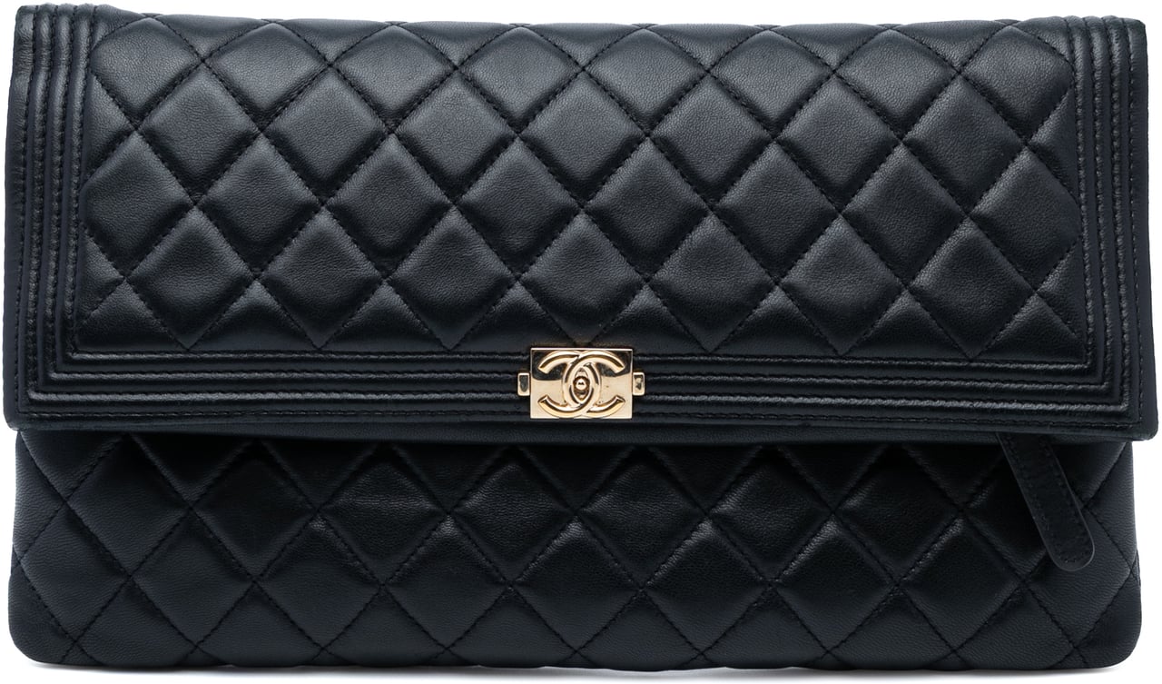 Chanel Quilted Lambskin Boy Foldover Clutch Zwart