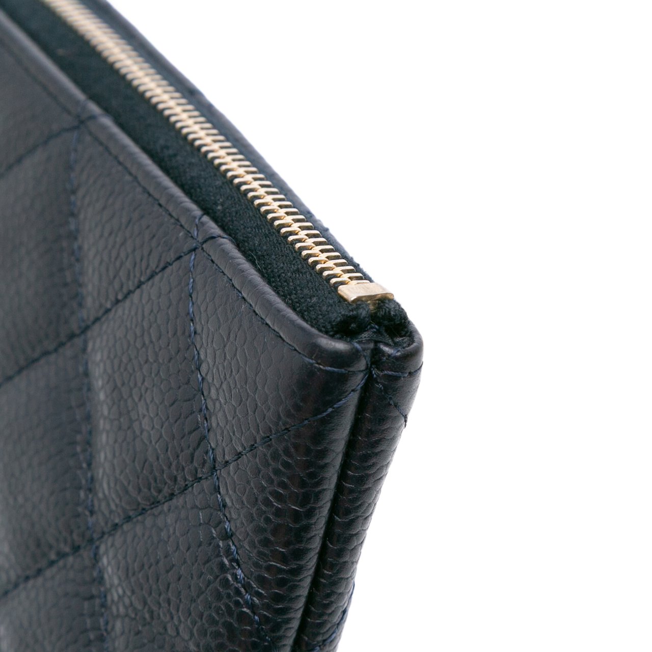 Chanel Medium Quilted Caviar O Case Clutch Blauw