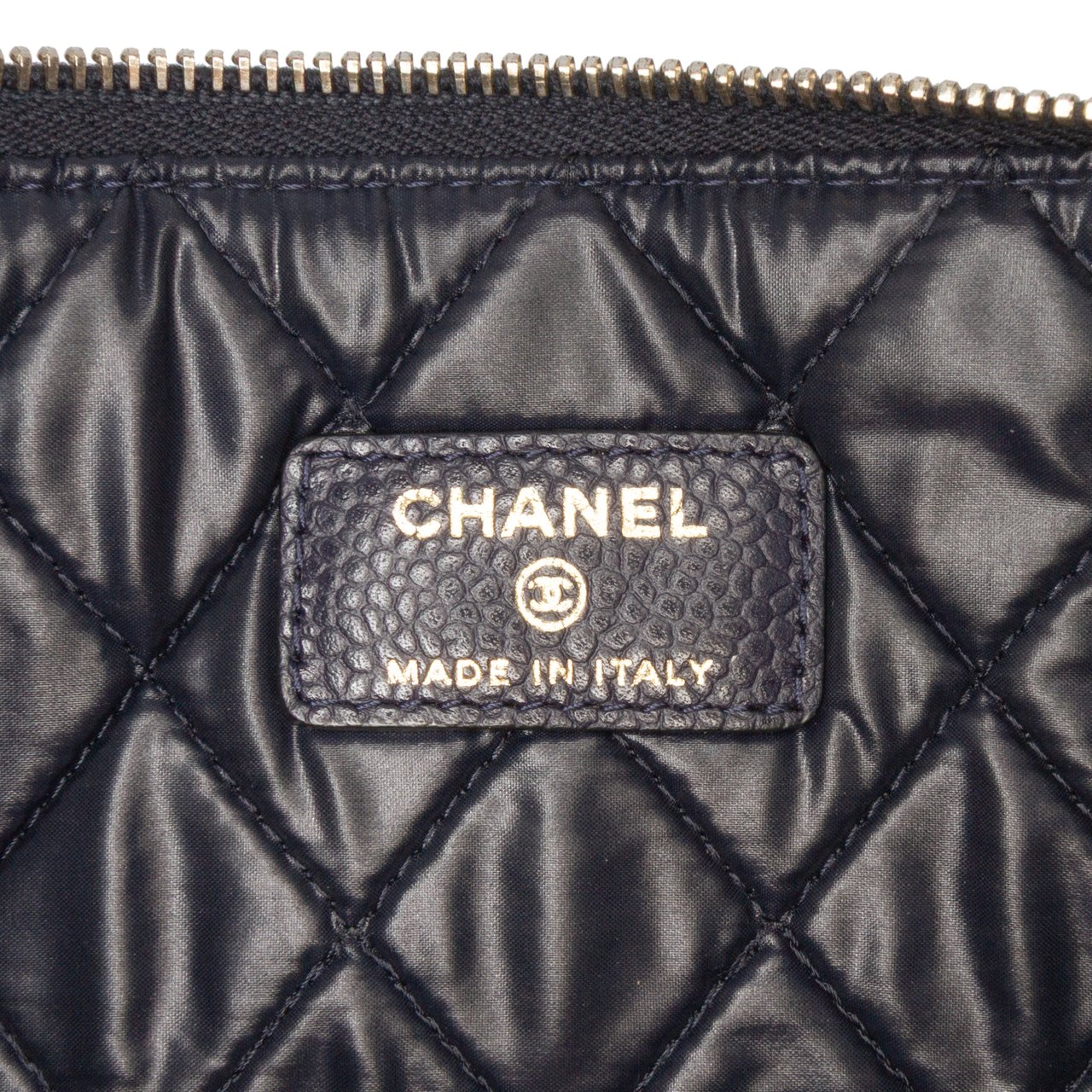 Chanel Medium Quilted Caviar O Case Clutch Blauw