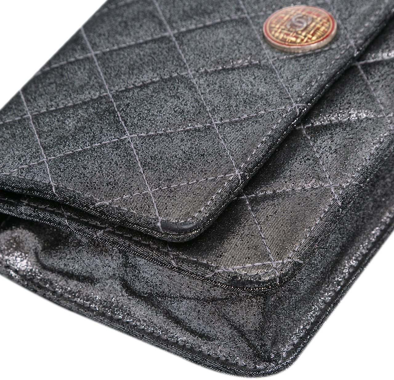 Chanel Quilted Iridescent Lambskin Tartan Button Wallet On Chain Zilver