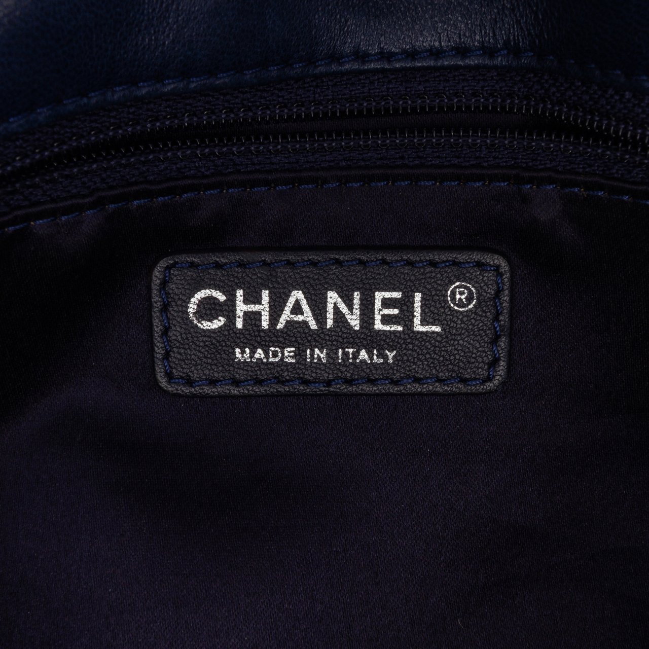Chanel Small Quilted Lambskin Beaded Single Flap Blauw