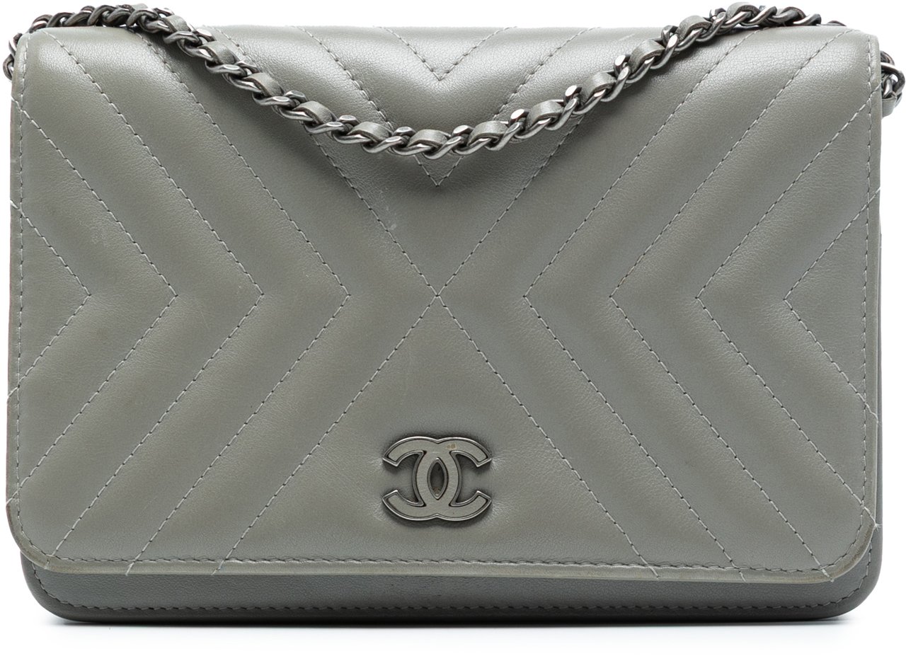 Chanel Diagonal Chevron Calfskin Tassel Wallet On Chain Grijs